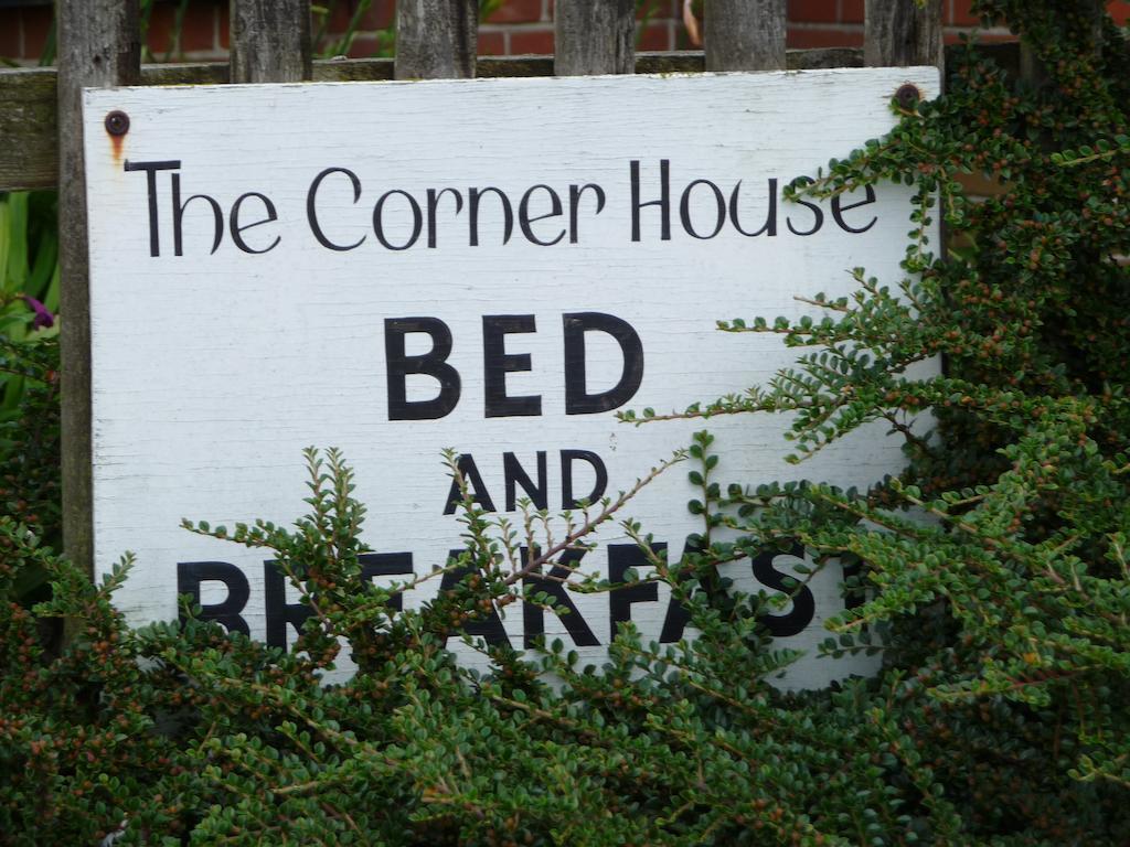 Bed and Breakfast The Corner House Рай Экстерьер фото